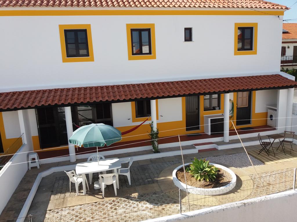 Alojamentos Vitinho 2 - Vila Nova Milfontes Vila Nova de Milfontes Buitenkant foto