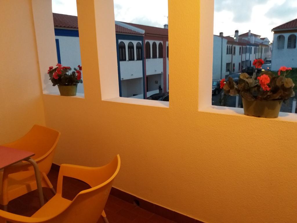 Alojamentos Vitinho 2 - Vila Nova Milfontes Vila Nova de Milfontes Buitenkant foto